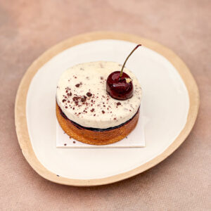 La plaisante tarte Stracciatela Cerise 4-6 personnes
